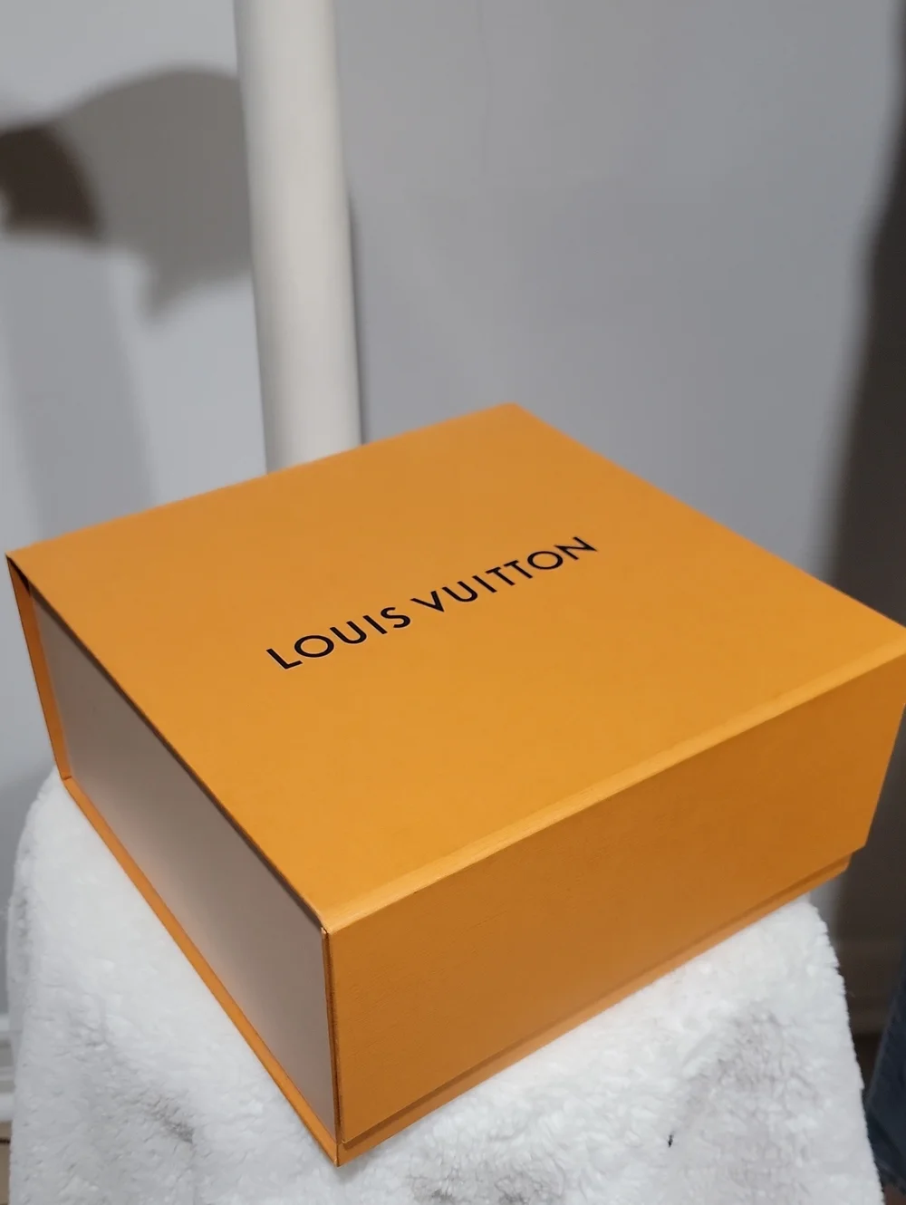 authentic Louis Vuitton orange magnetic gift Empty box 10